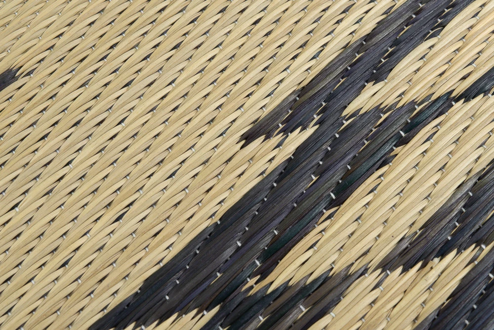 BASSHU IGUSA WOVEN RUG - GRAY 5 BASSHU IGUSA WOVEN RUG - GRAY - Image 3