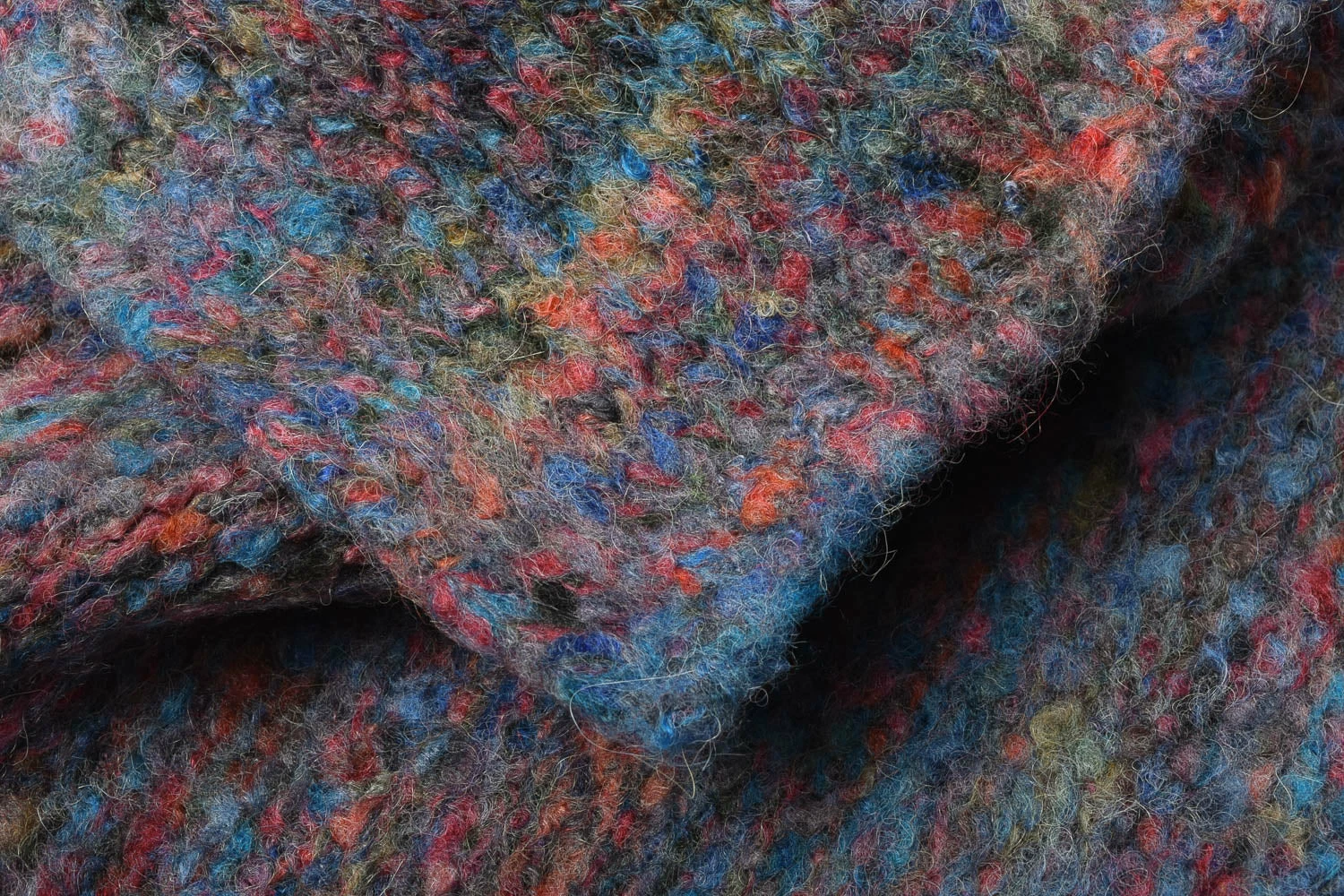 TS(S) HAND DYED YARN MIX COLOUR KNIT MUFFLER - MIX 6 TS(S) HAND DYED YARN MIX COLOUR KNIT MUFFLER - MIX - Image 4