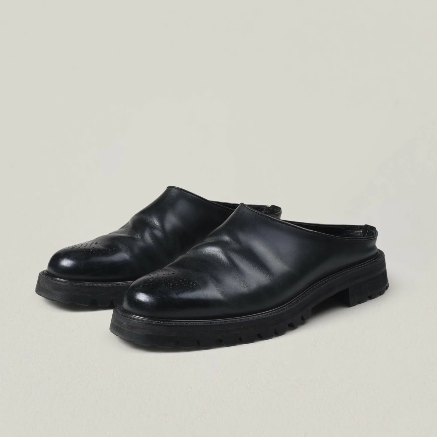 USED HENDER SCHEME COMMANDO MULE - BLACK 3 USED HENDER SCHEME COMMANDO MULE - BLACK