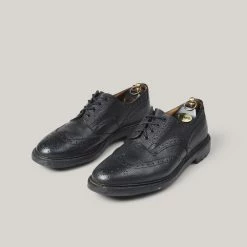 USED TRICKER'S DERBY BROGUE - BLACK SCOTCH GRAIN